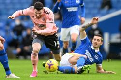 爱游戏体育链接-谢菲联客场平局，成功保持不败战绩