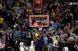 爱游戏体育链接-湖人遭逢连败，詹姆斯逐渐恢复(湖人遭逢连败,詹姆斯逐渐恢复记忆)