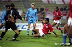 爱游戏体育直播-尤文图斯新援助攻邦乔尔破门圣马力诺席卷