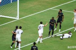 尤文图斯横扫对手，轻松晋级淘汰赛