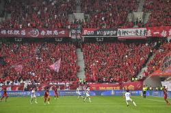 爱游戏体育直播-关于上海上港主场大胜，继续稳坐积分榜第一的信息