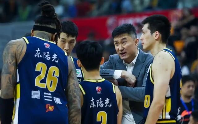 关于盐城男篮客场惨败，季后赛希望不复存在的信息