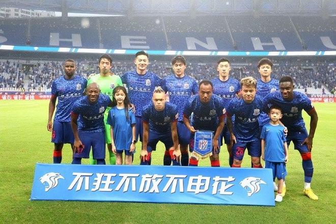 包含上海申花将与悉尼FC进行紧张的对决的词条