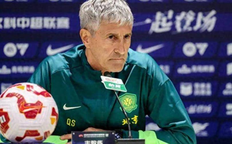 球队主帅因战术失误遭到批评