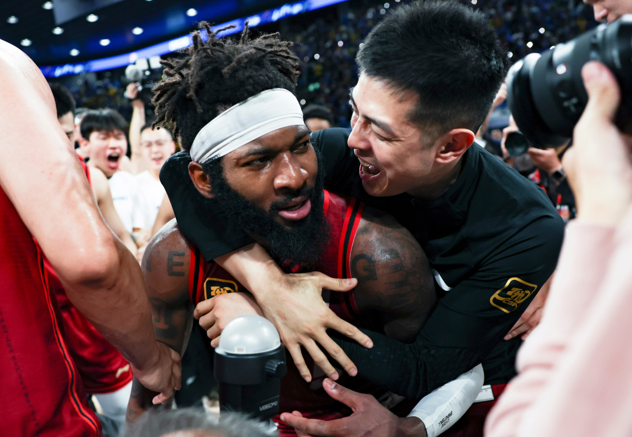 关于北京人和全面轮换主力球员，备战次轮比赛的信息