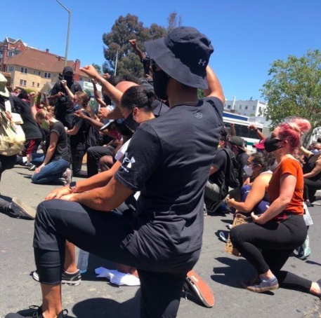 NBA球员集体抗议要求正义对待黑人